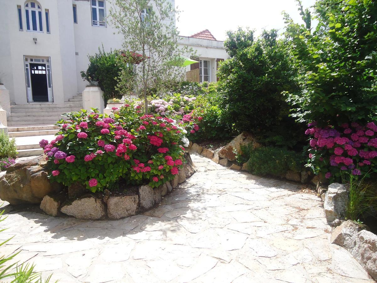 Hotel De La Barbacane Tiffauges Bagian luar foto